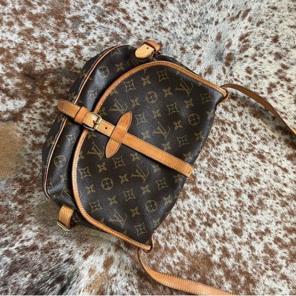 Louis Vuitton Manogram Canvas Saundra 30 - Picture 2 of 10